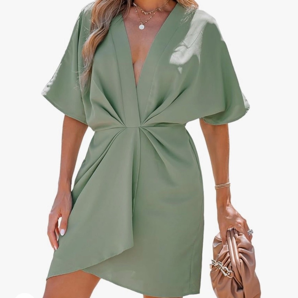 CUPSHE Short Dolman Sleeve Dress V Neck Swim Cover Sage Green Size Large